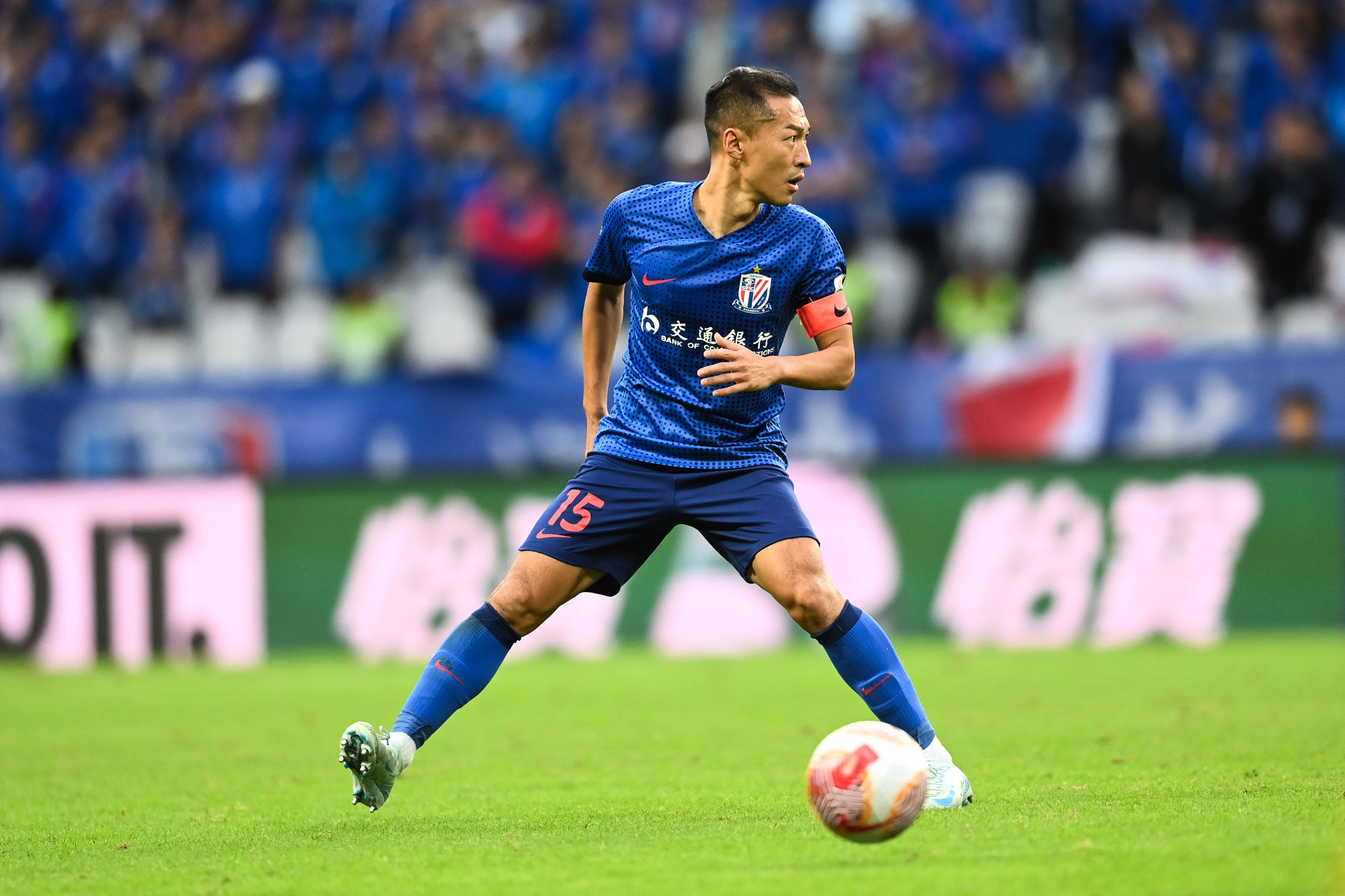 布莱顿迎中超关键赛；今晚临场应变；态度坚定；阵容厚度经受考验(拜仁加盟中超最新消息)