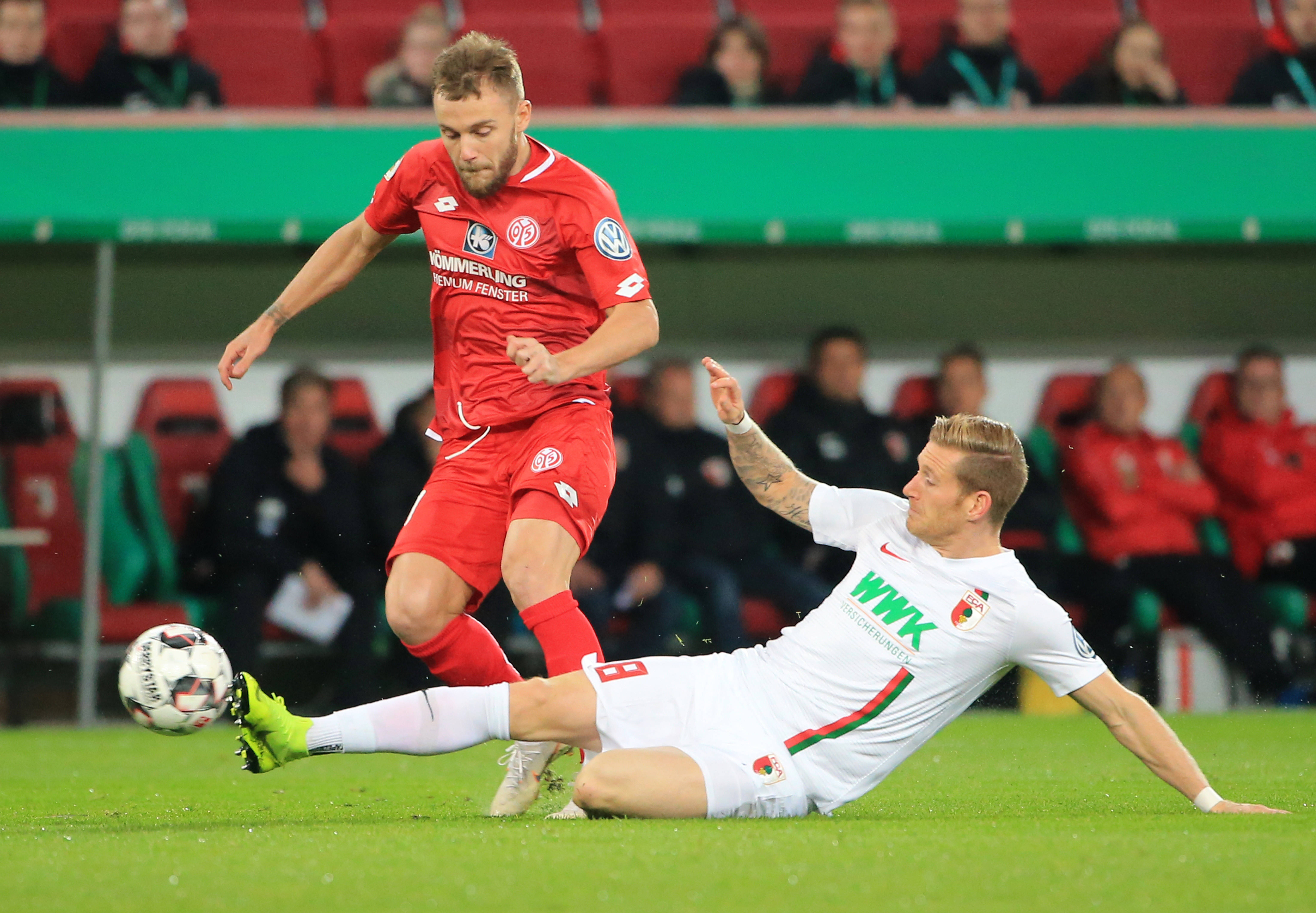 布鲁克林篮网发布备战花絮，冲刺阶段完成体检，德甲任务艰巨，心理建设被强调(布鲁克林篮网logo)